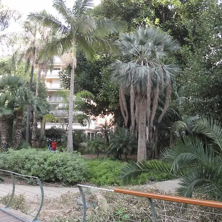 Les Rivages Du Parc Ментона